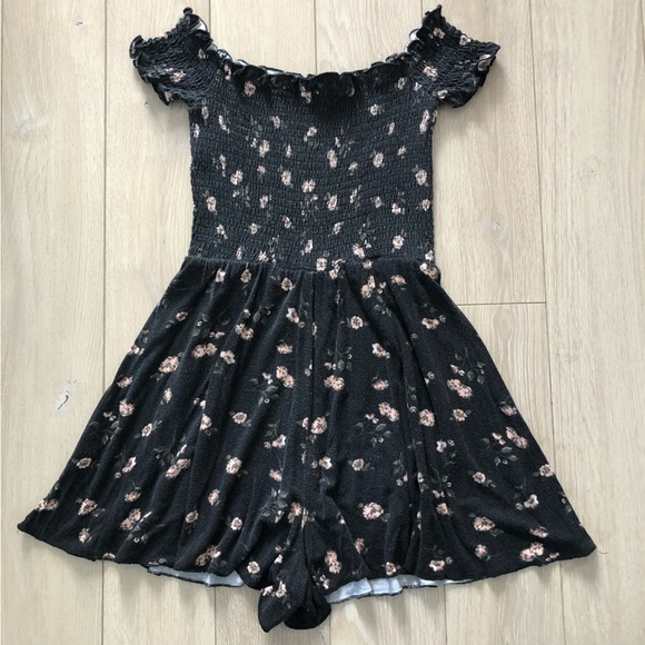 Garage Floral Gathered Romper in Black & Pink - Picture 3 of 8